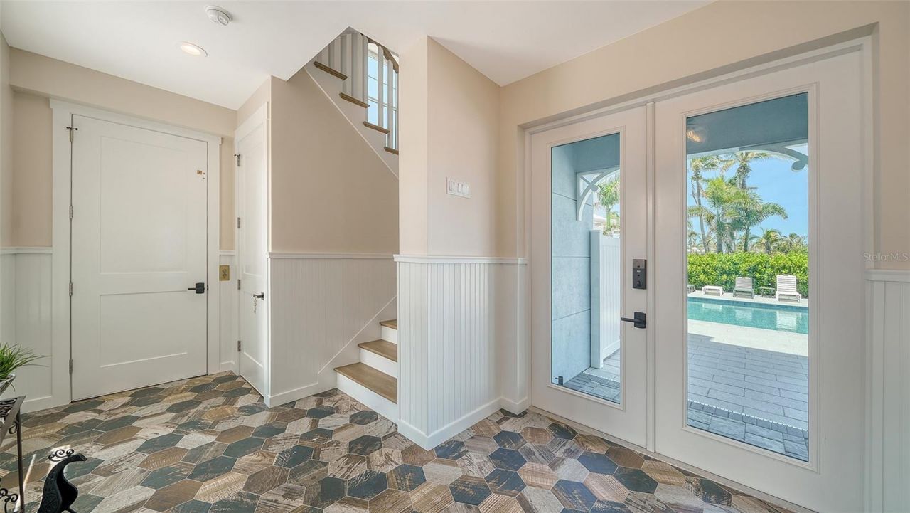 630 De Narvaez Drive, Longboat Key, FL 34228 Photo