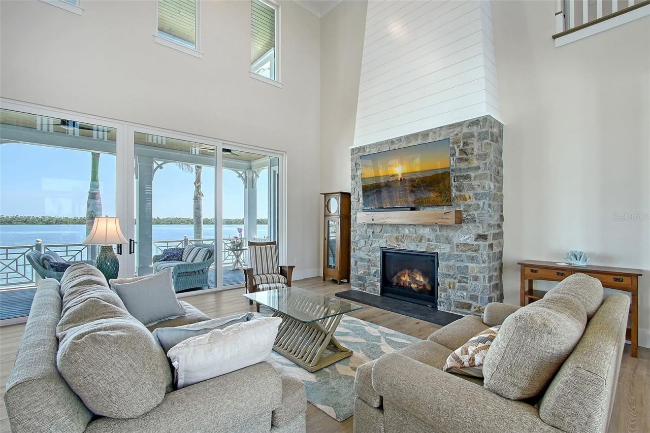 630 De Narvaez Drive, Longboat Key, FL 34228 Photo