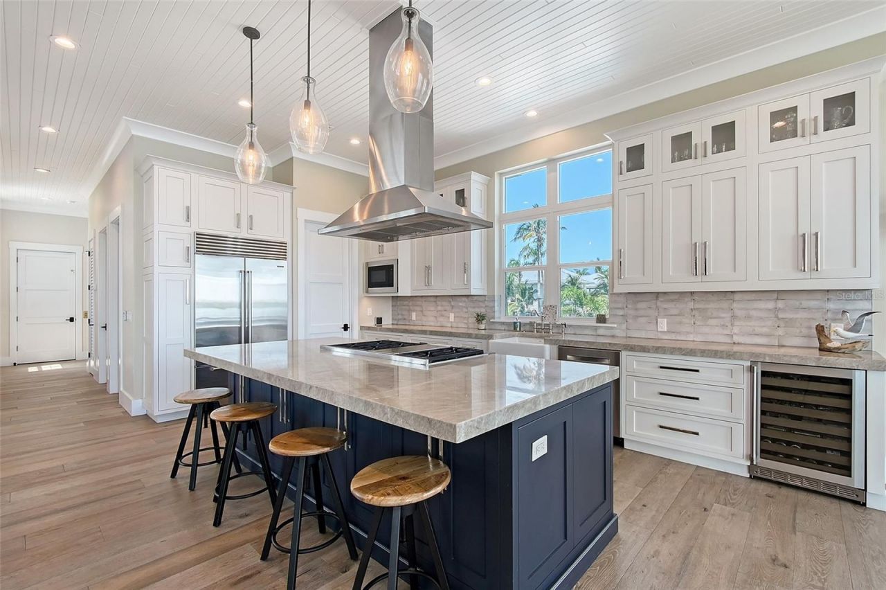 630 De Narvaez Drive, Longboat Key, FL 34228 Photo