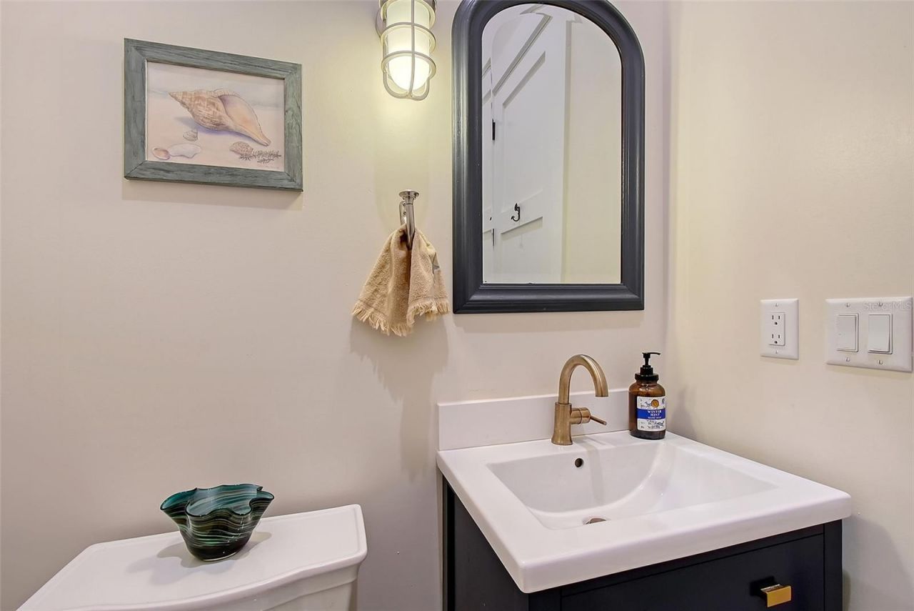 630 De Narvaez Drive, Longboat Key, FL 34228 Photo