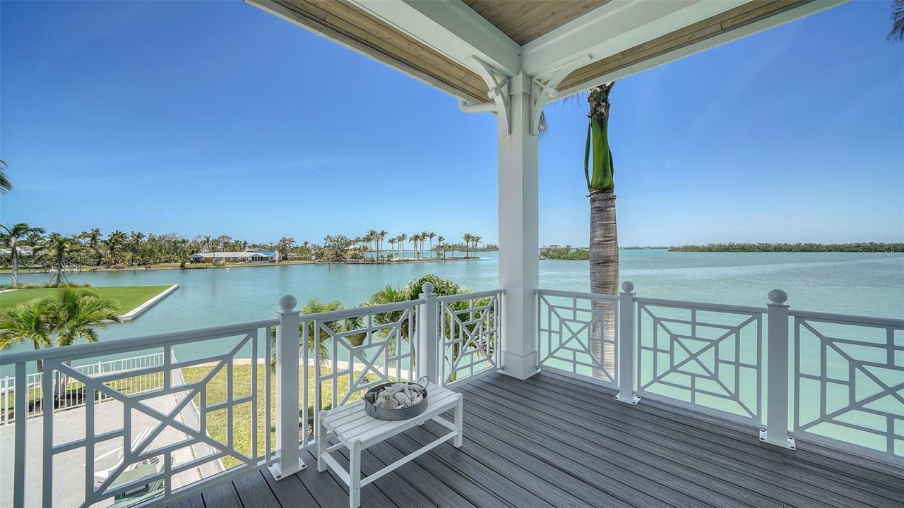 630 De Narvaez Drive, Longboat Key, FL 34228 Photo