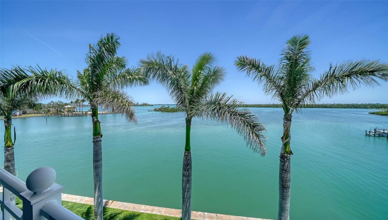 630 De Narvaez Drive, Longboat Key, FL 34228 Photo