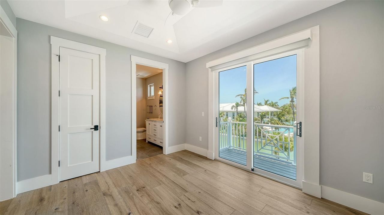 630 De Narvaez Drive, Longboat Key, FL 34228 Photo