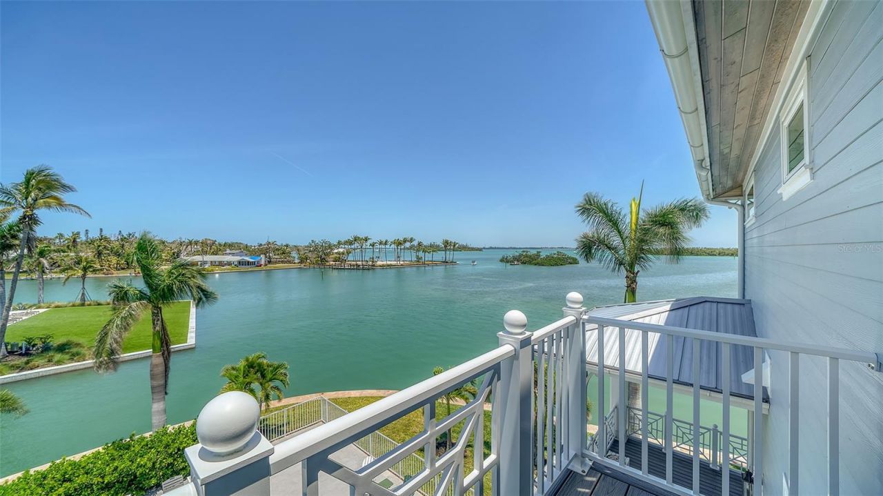 630 De Narvaez Drive, Longboat Key, FL 34228 Photo