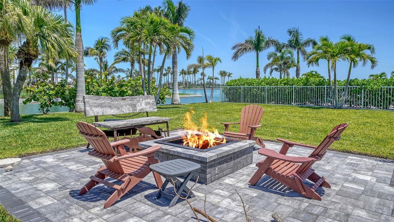630 De Narvaez Drive, Longboat Key, FL 34228 Photo