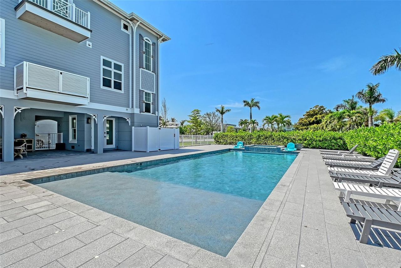 630 De Narvaez Drive, Longboat Key, FL 34228 Photo