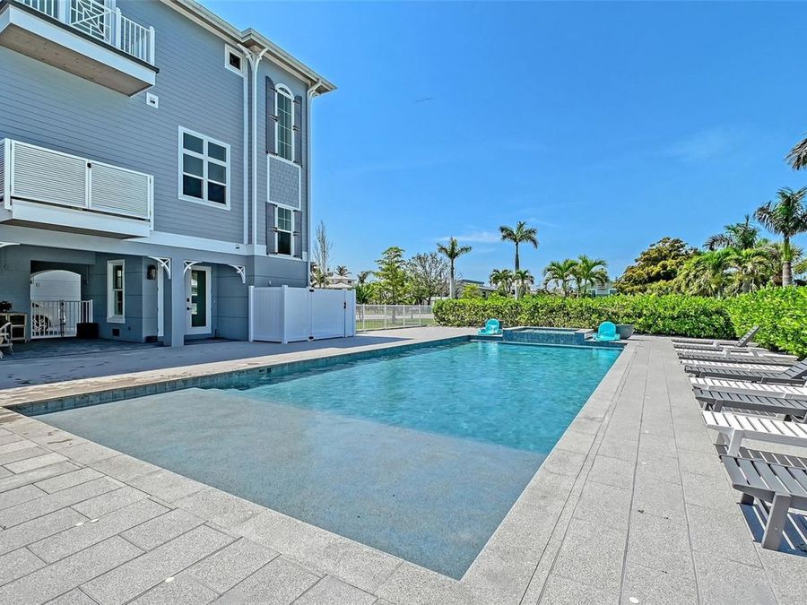 Property Image 80