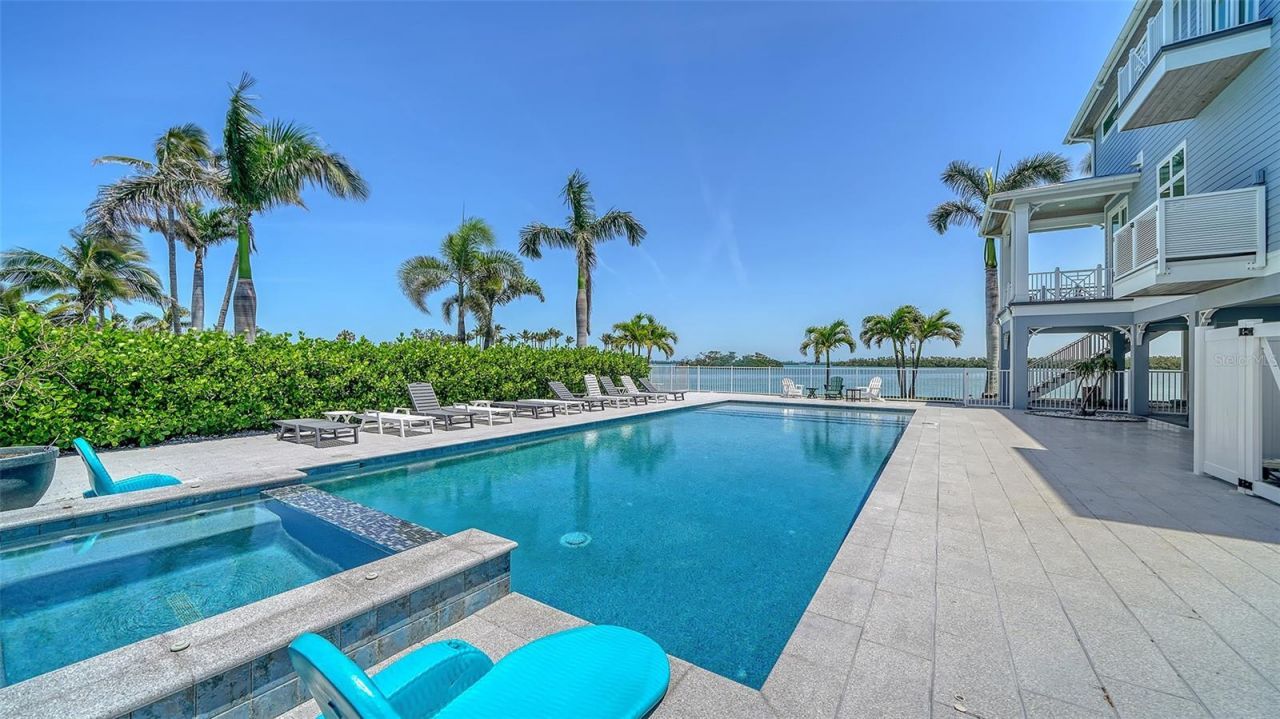 630 De Narvaez Drive, Longboat Key, FL 34228 Photo