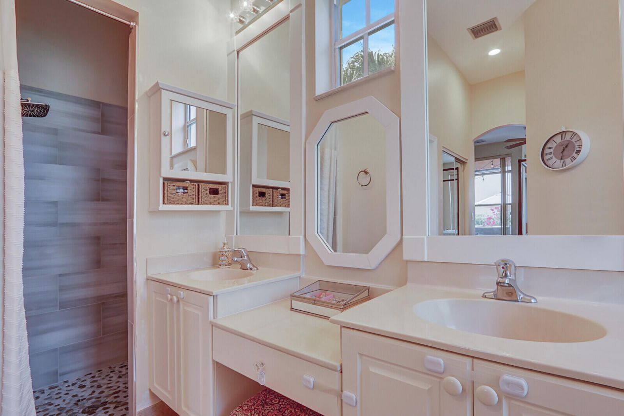 146 Magnolia Way, Tequesta, FL 33469 Photo