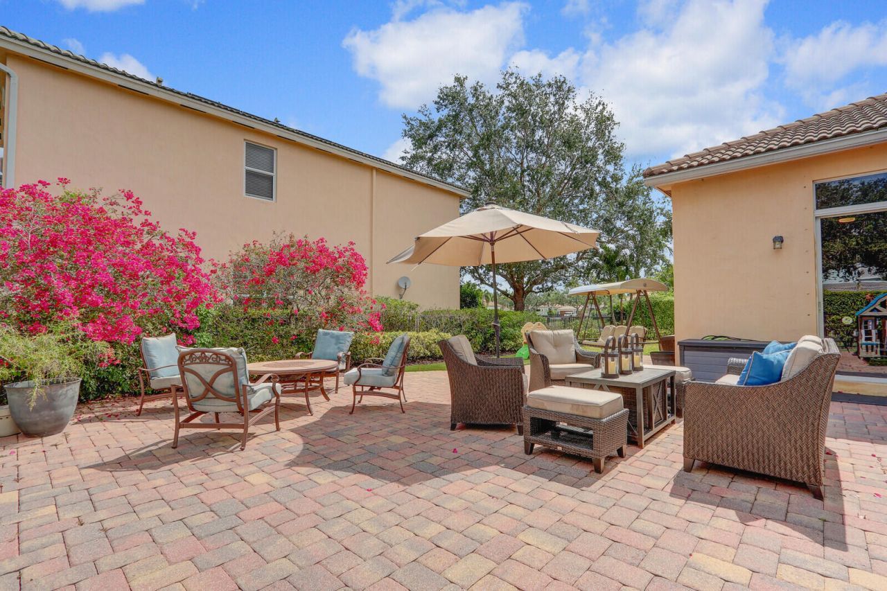 146 Magnolia Way, Tequesta, FL 33469 Photo