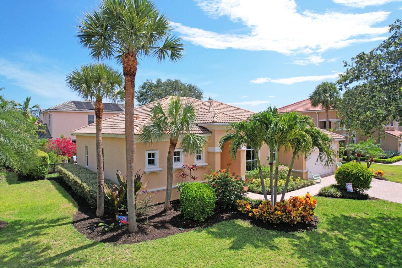 146 Magnolia Way, Tequesta, FL 33469 Photo