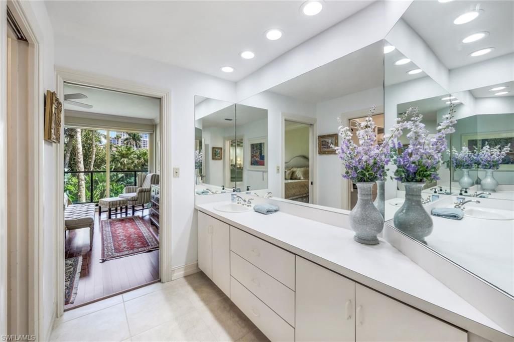 4901 Gulf Shore Blvd N, Unit 104, Naples, FL 34103 Photo