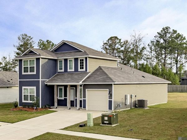 12414 Orchid Ln, Walker, LA 70785