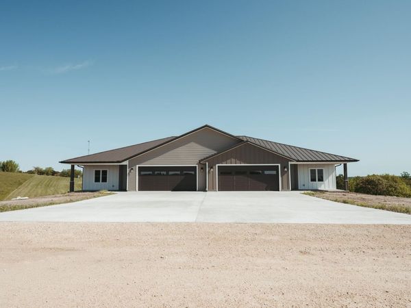 249 Franzen Ridge Road, Elkader, IA 52043