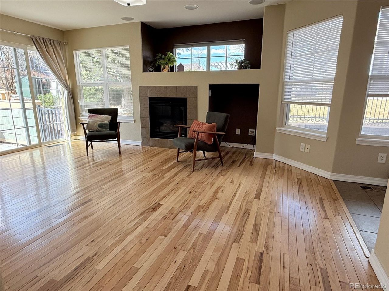 23560 Alamo Place, Unit B, Aurora, CO 80016 Main Photo