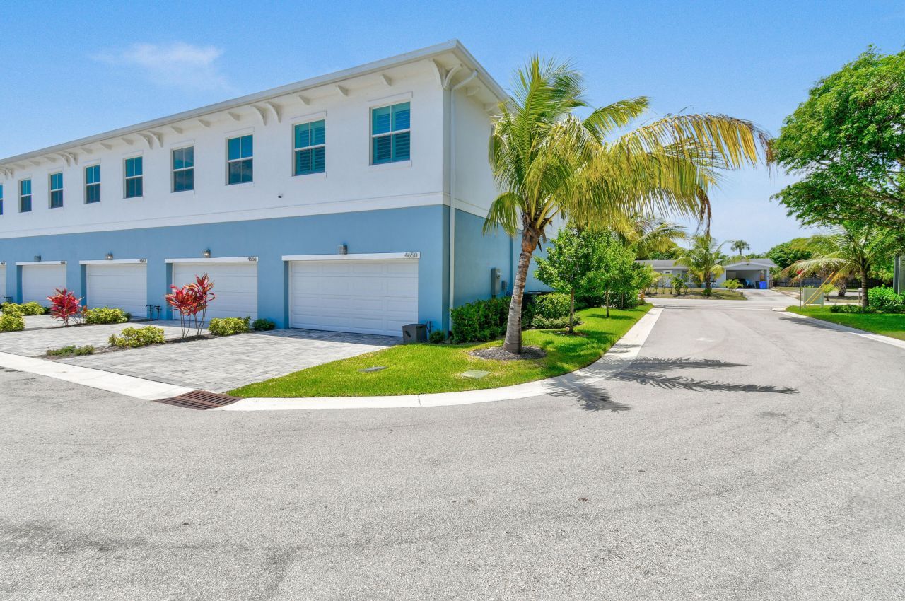 4650 SE Manatee Way, Stuart, FL 34997 Photo