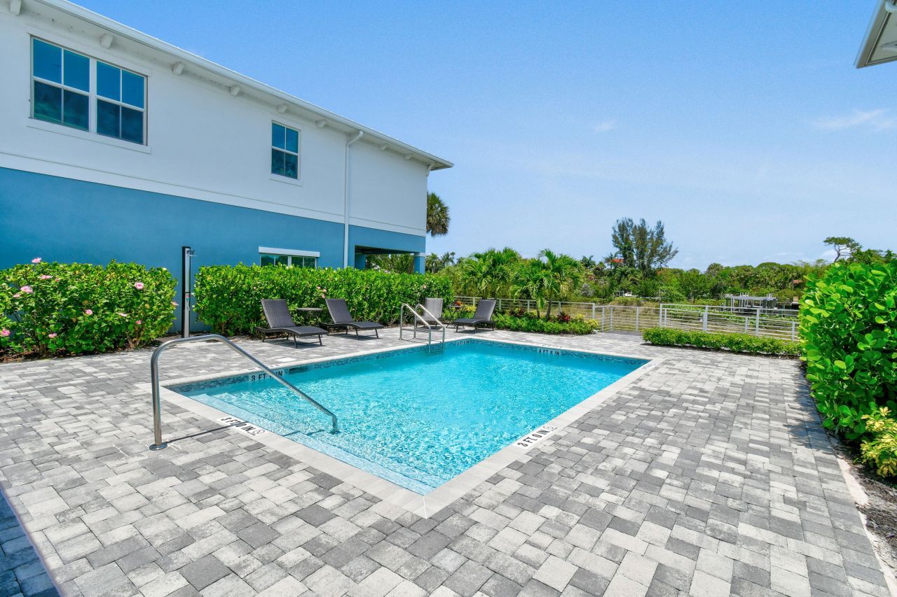 4650 SE Manatee Way, Stuart, FL 34997 Photo