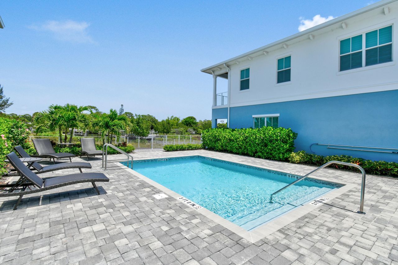 4650 SE Manatee Way, Stuart, FL 34997 Photo