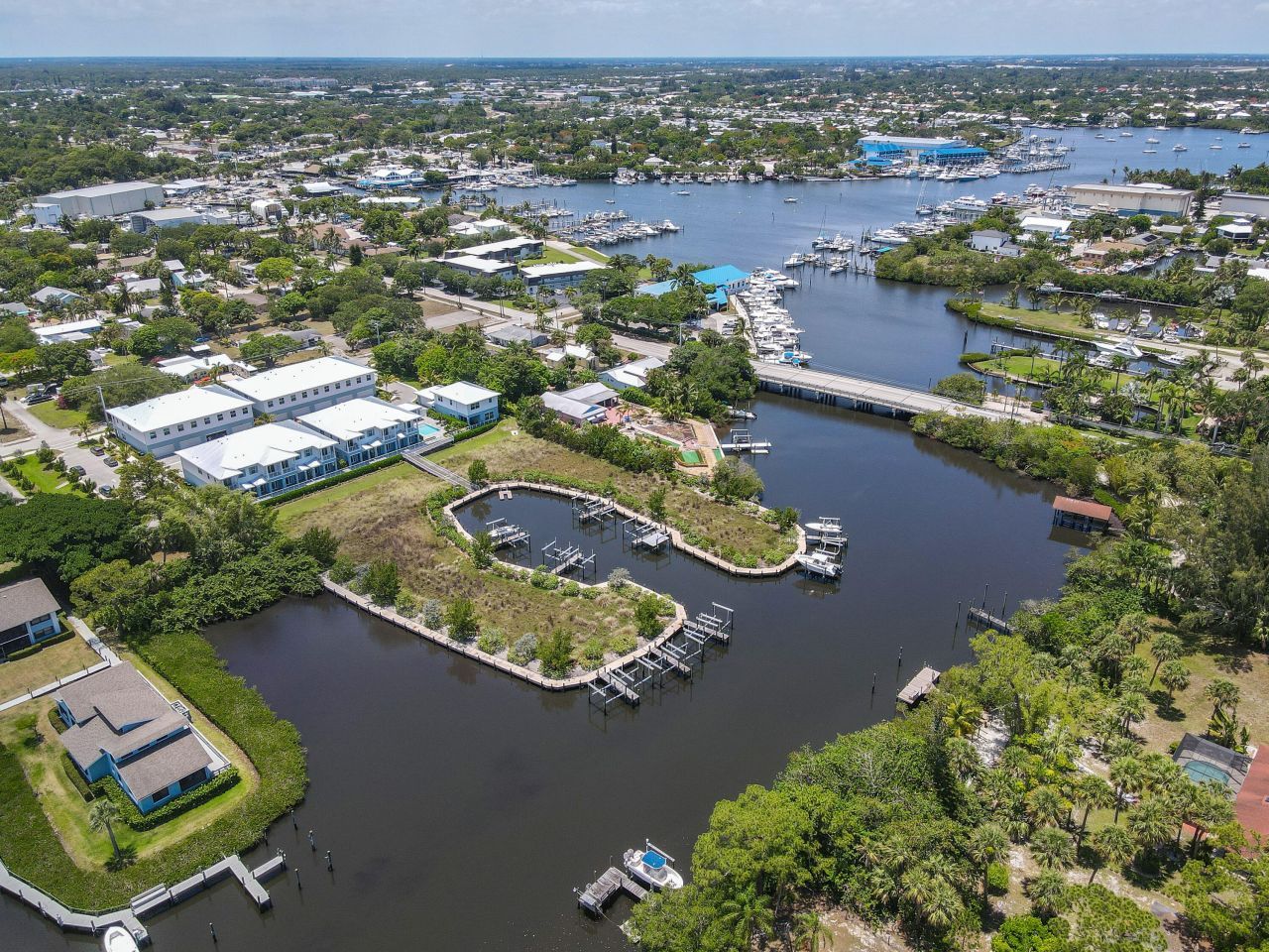 4650 SE Manatee Way, Stuart, FL 34997 Photo