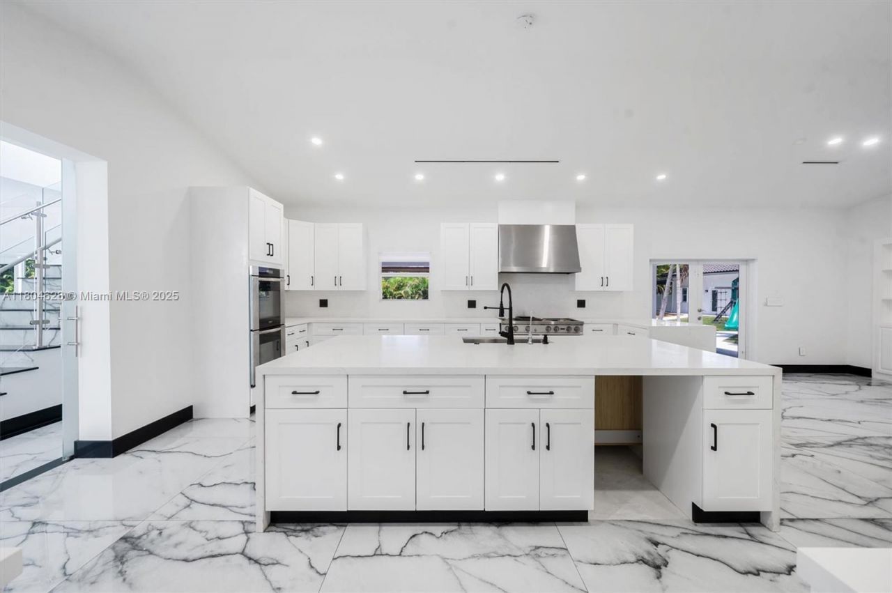 5121 SW 210th Ter, Southwest Ranches, FL 33332 Photo