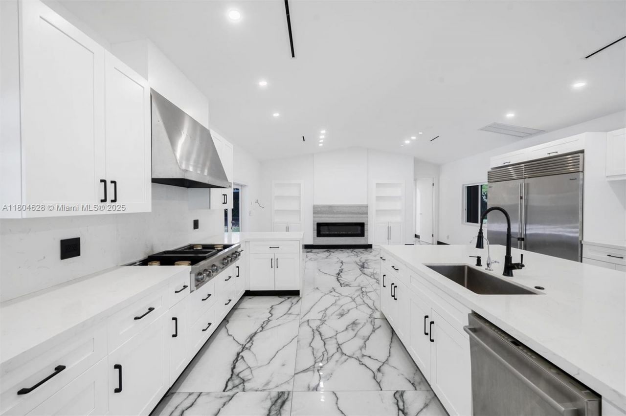 5121 SW 210th Ter, Southwest Ranches, FL 33332 Photo