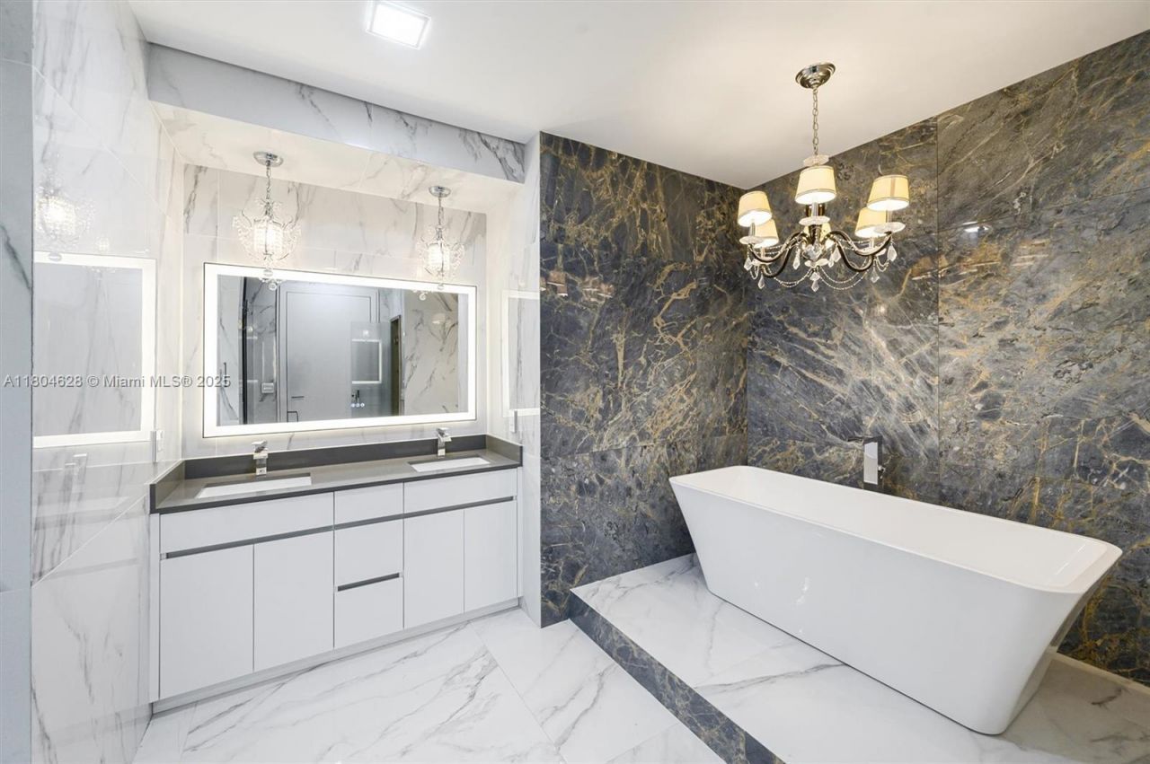 5121 SW 210th Ter, Southwest Ranches, FL 33332 Photo