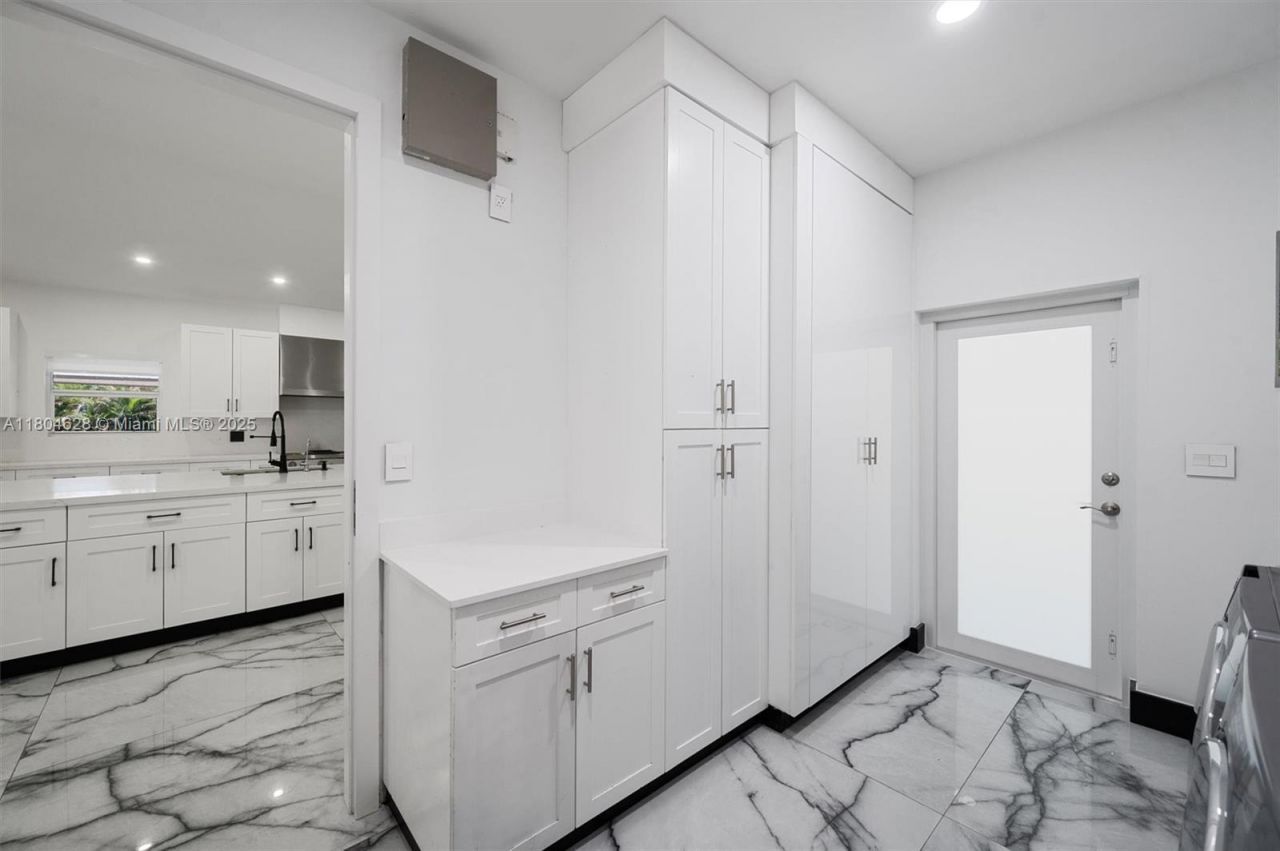 5121 SW 210th Ter, Southwest Ranches, FL 33332 Photo