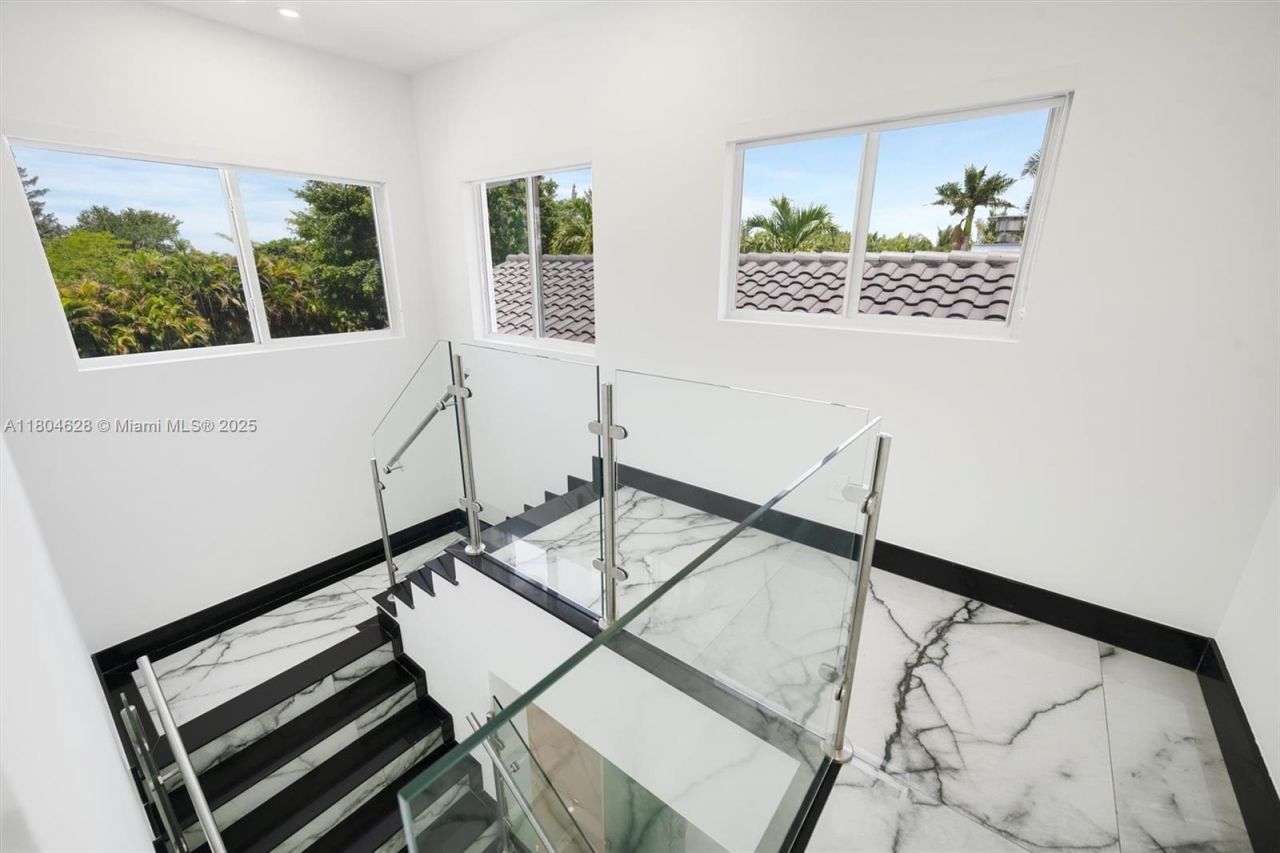 5121 SW 210th Ter, Southwest Ranches, FL 33332 Photo