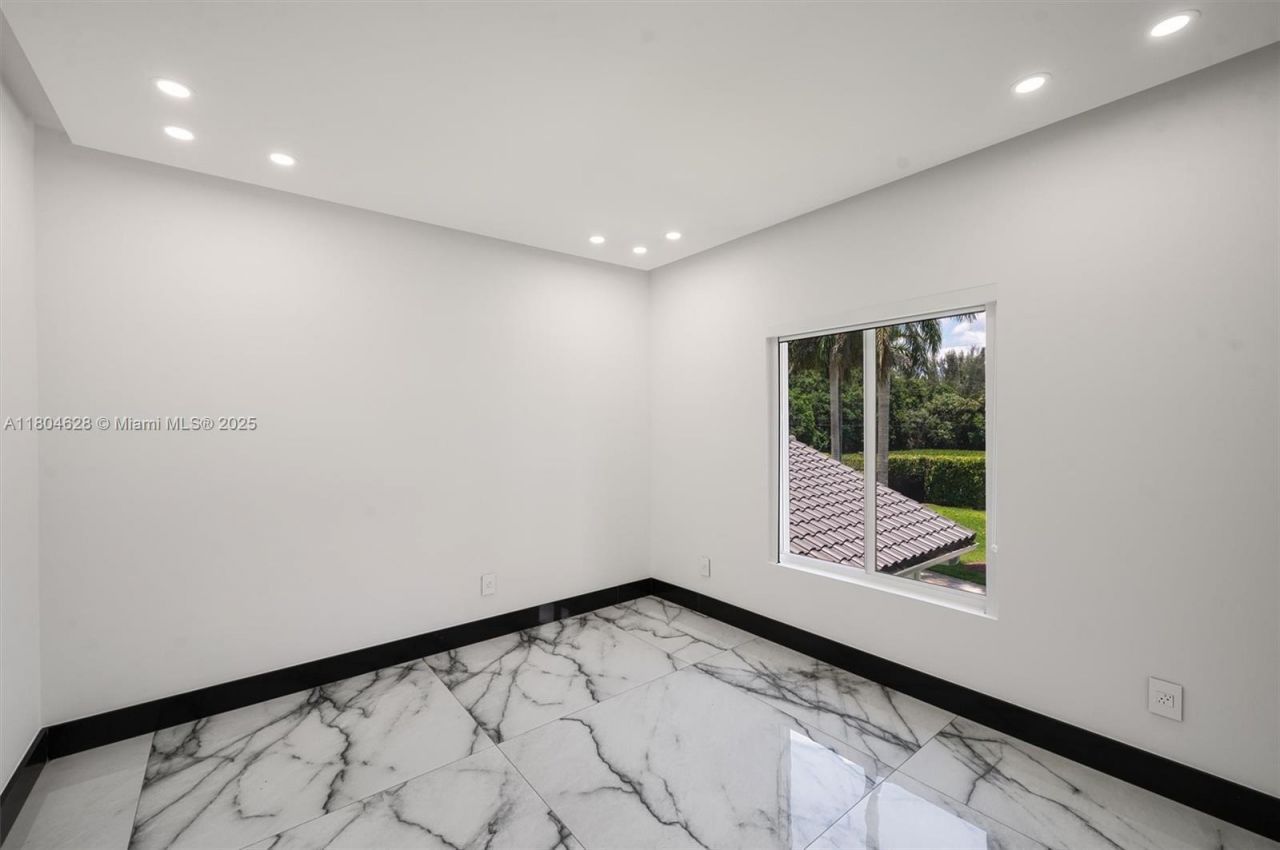 5121 SW 210th Ter, Southwest Ranches, FL 33332 Photo