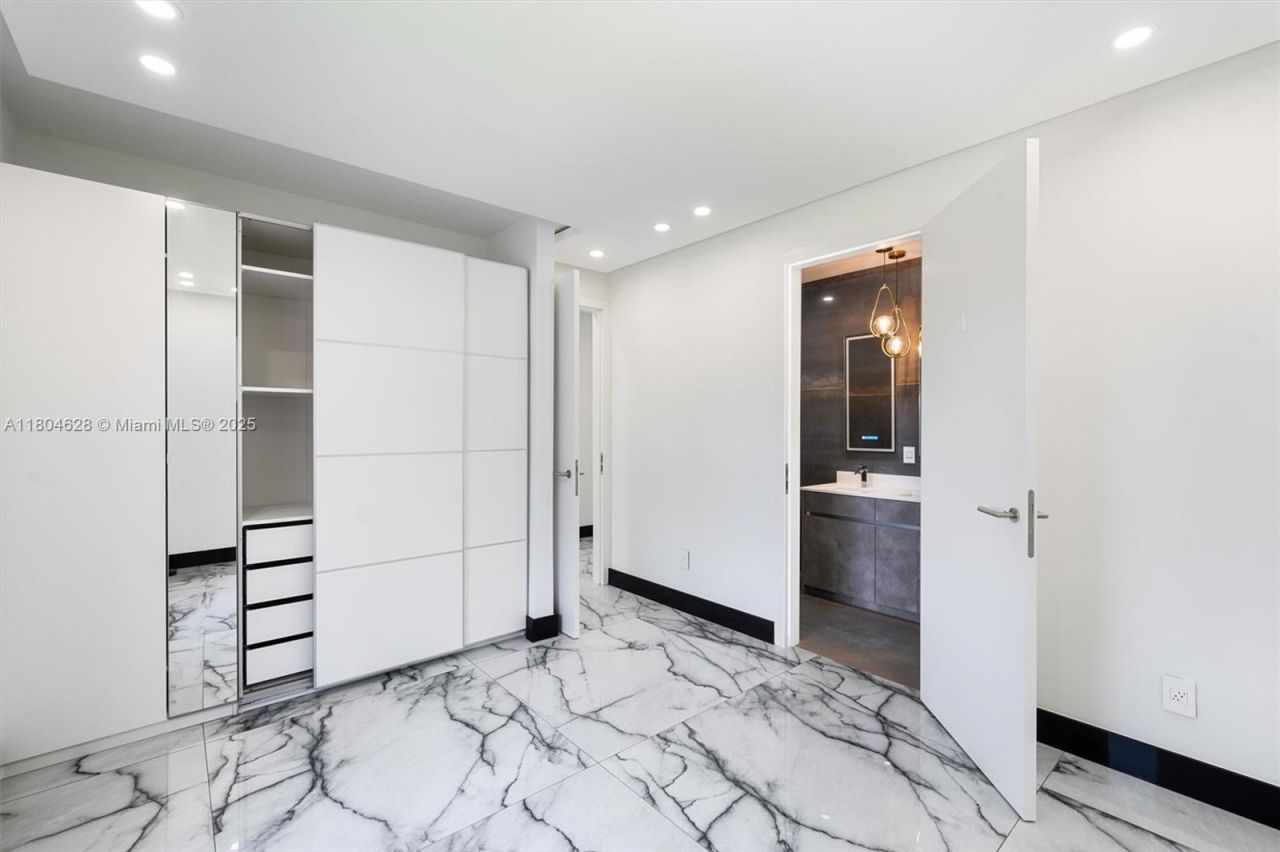 5121 SW 210th Ter, Southwest Ranches, FL 33332 Photo