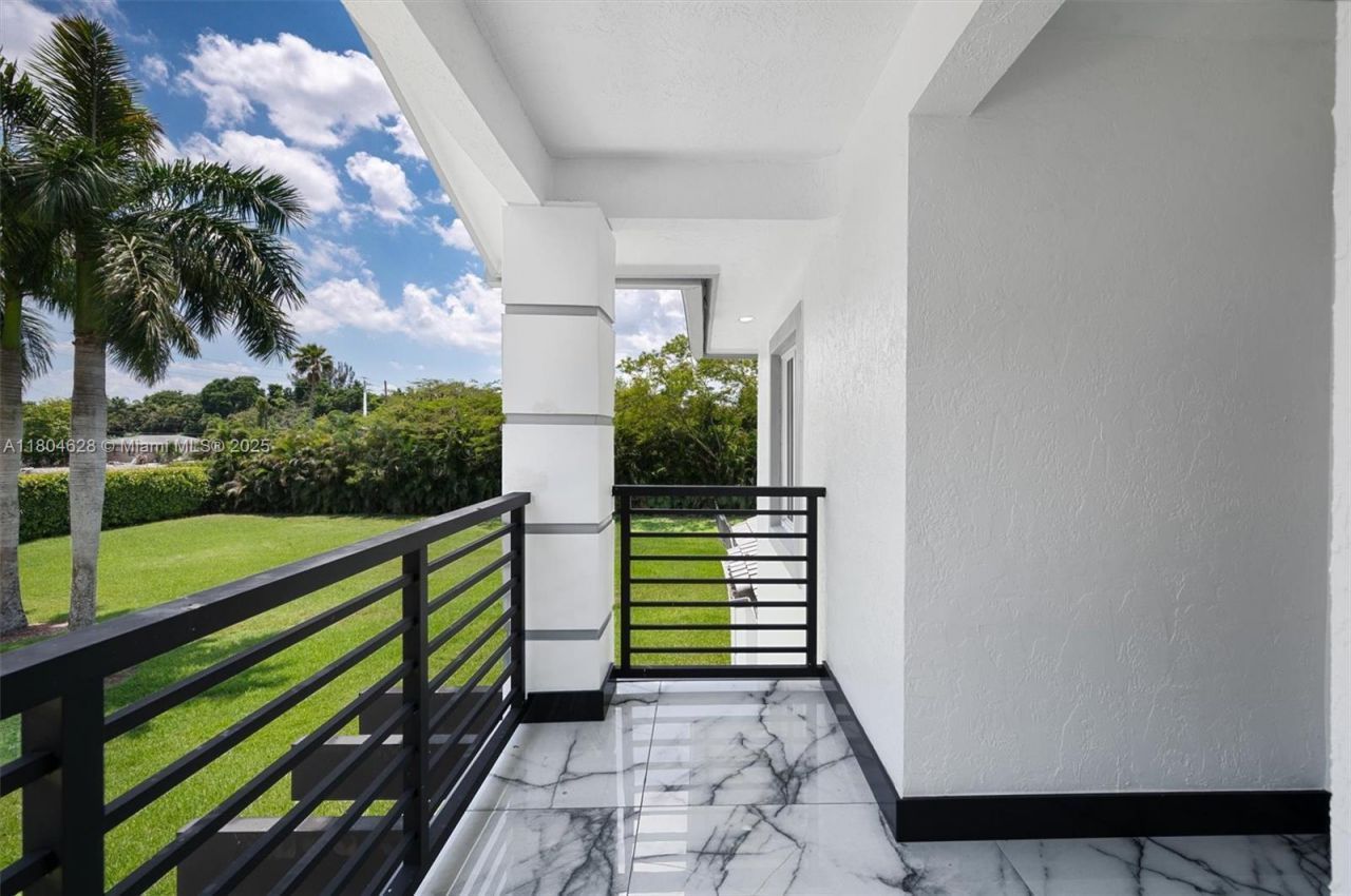 5121 SW 210th Ter, Southwest Ranches, FL 33332 Photo