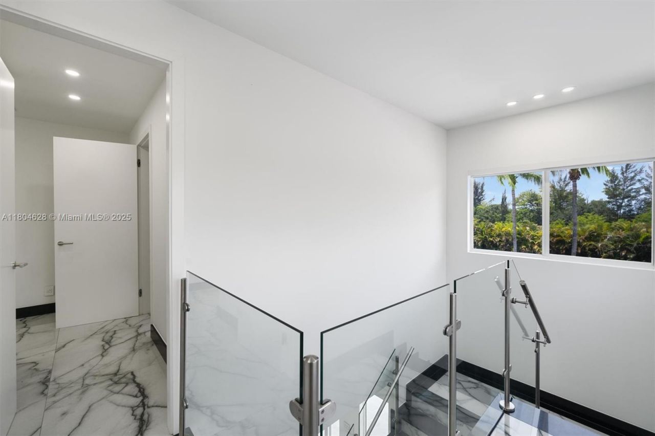 5121 SW 210th Ter, Southwest Ranches, FL 33332 Photo