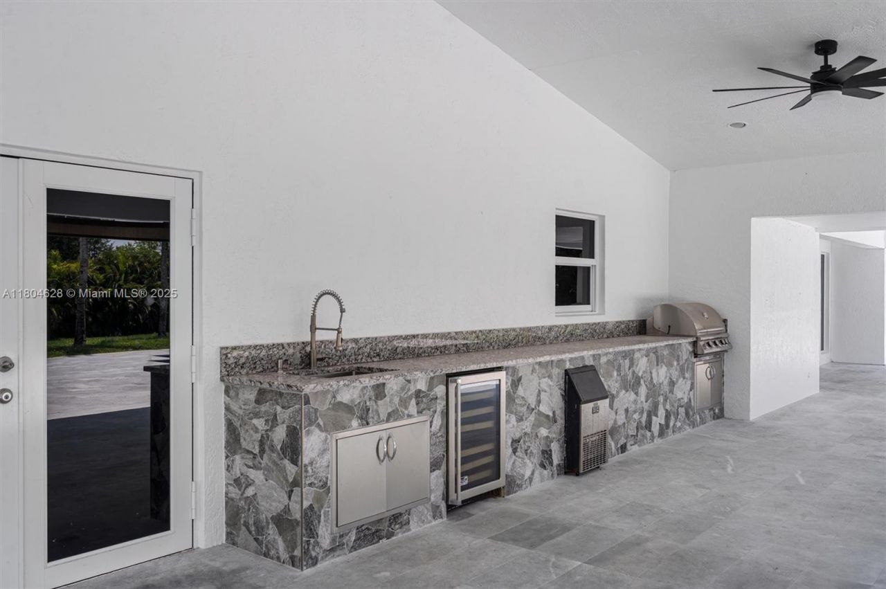 5121 SW 210th Ter, Southwest Ranches, FL 33332 Photo