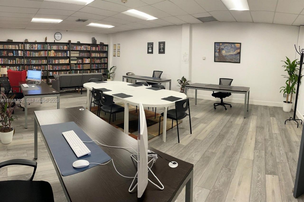 16175 Golf Club Rd, Unit 308, Weston, FL 33326 Photo