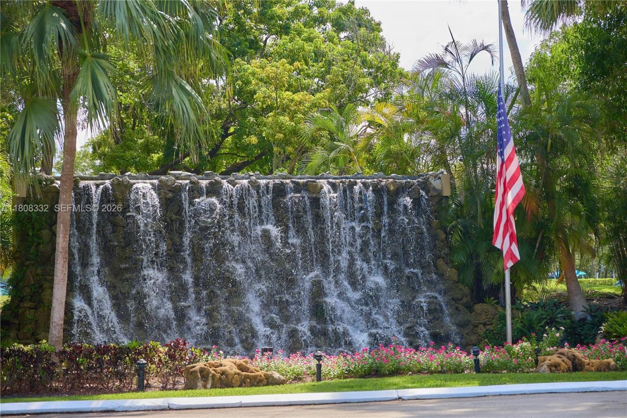 16175 Golf Club Rd, Unit 308, Weston, FL 33326 Photo