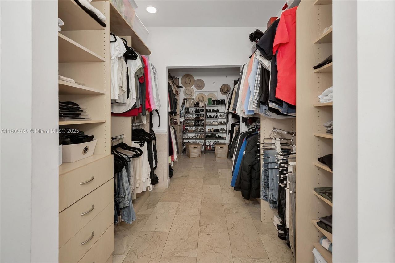 201 Knollwood Dr, Key Biscayne, FL 33149 Photo