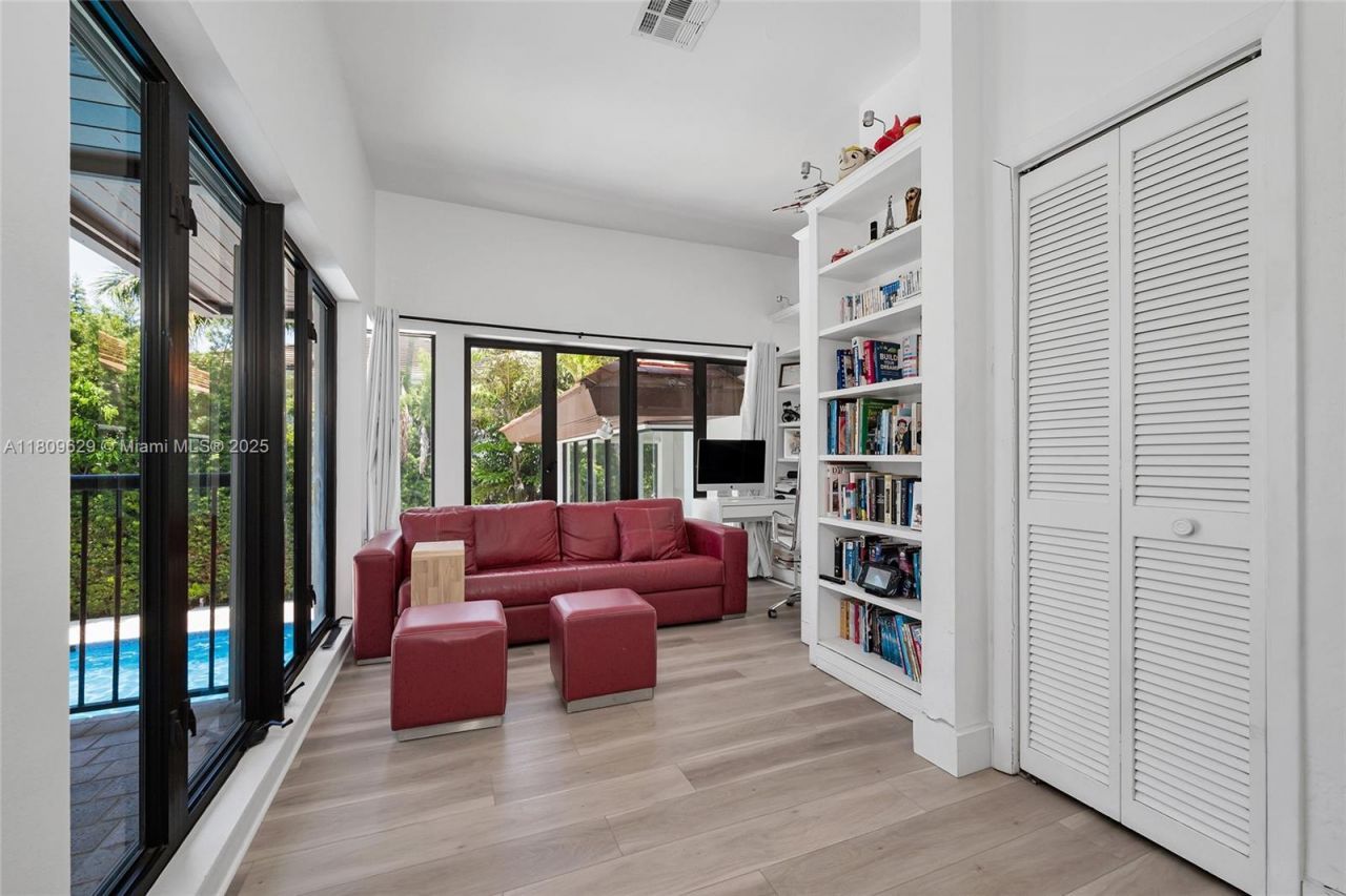 201 Knollwood Dr, Key Biscayne, FL 33149 Photo