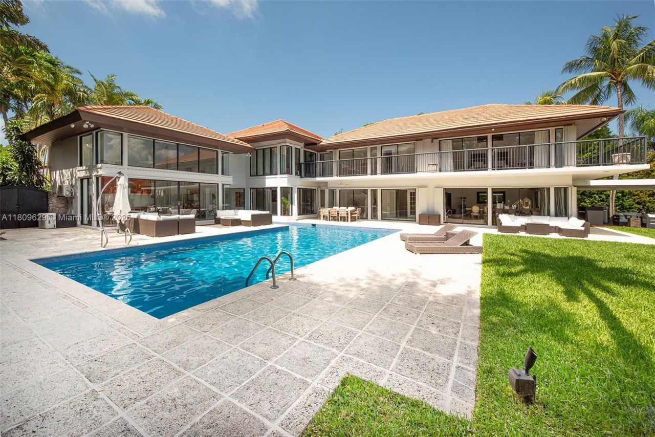 201 Knollwood Dr, Key Biscayne, FL 33149 Photo