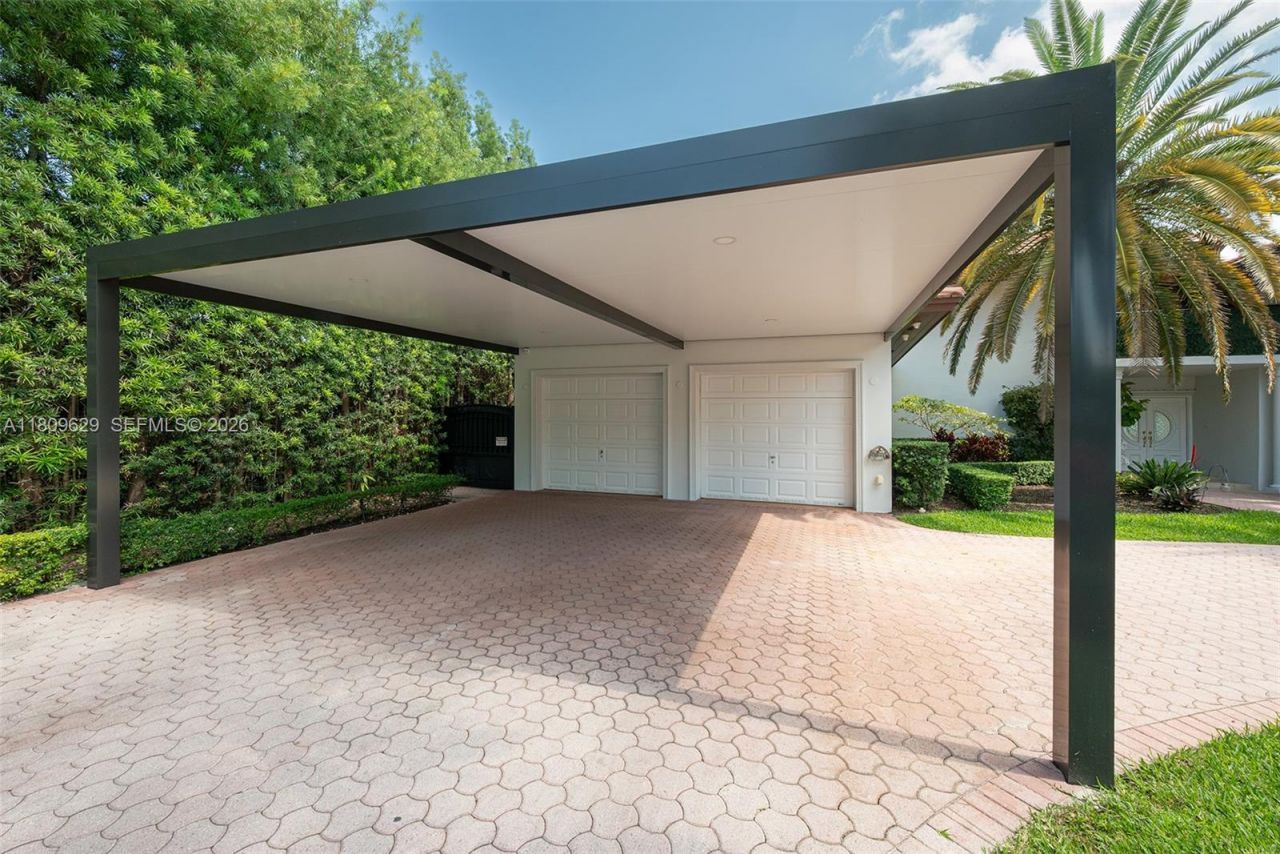 201 Knollwood Dr, Key Biscayne, FL 33149 Photo