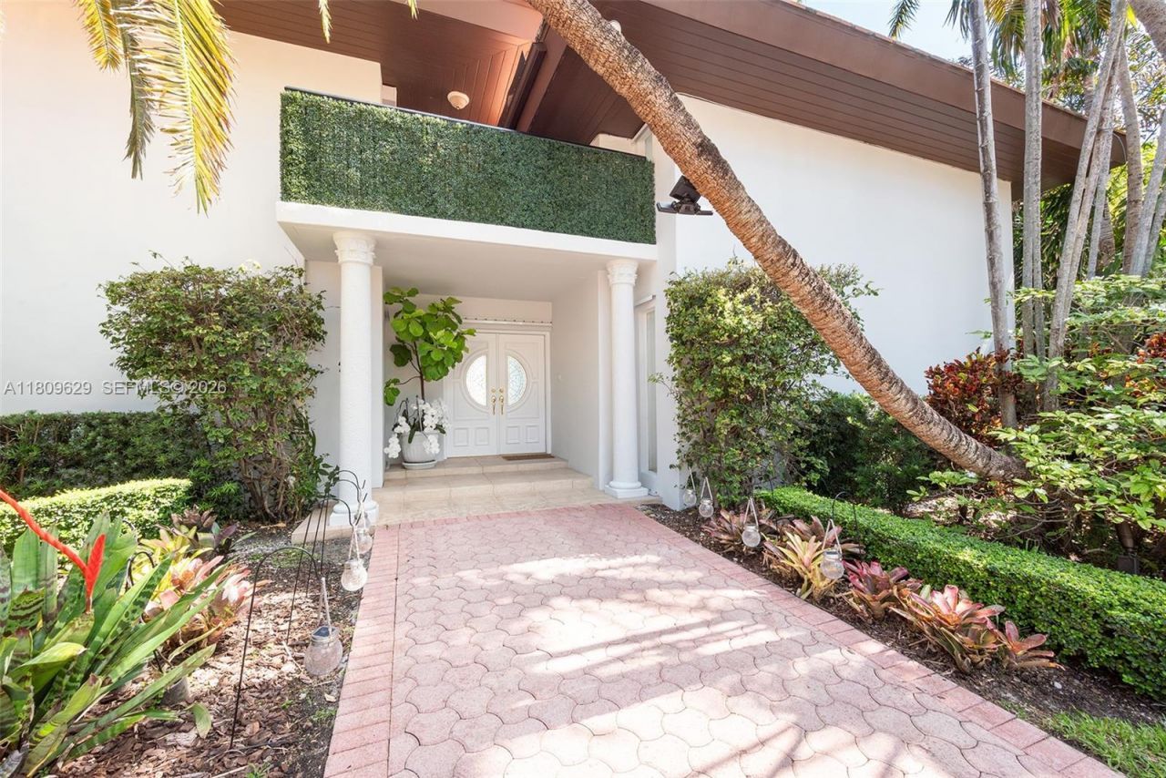201 Knollwood Dr, Key Biscayne, FL 33149 Photo