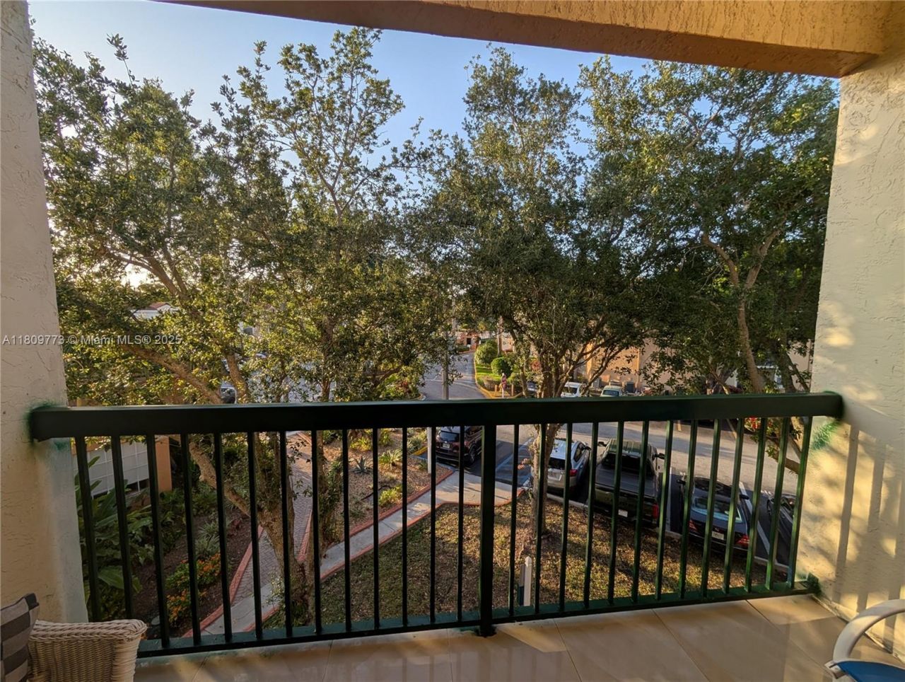 6276 NW 186th St, Unit 305, Hialeah, FL 33015 Photo