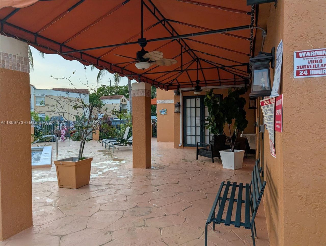 6276 NW 186th St, Unit 305, Hialeah, FL 33015 Photo