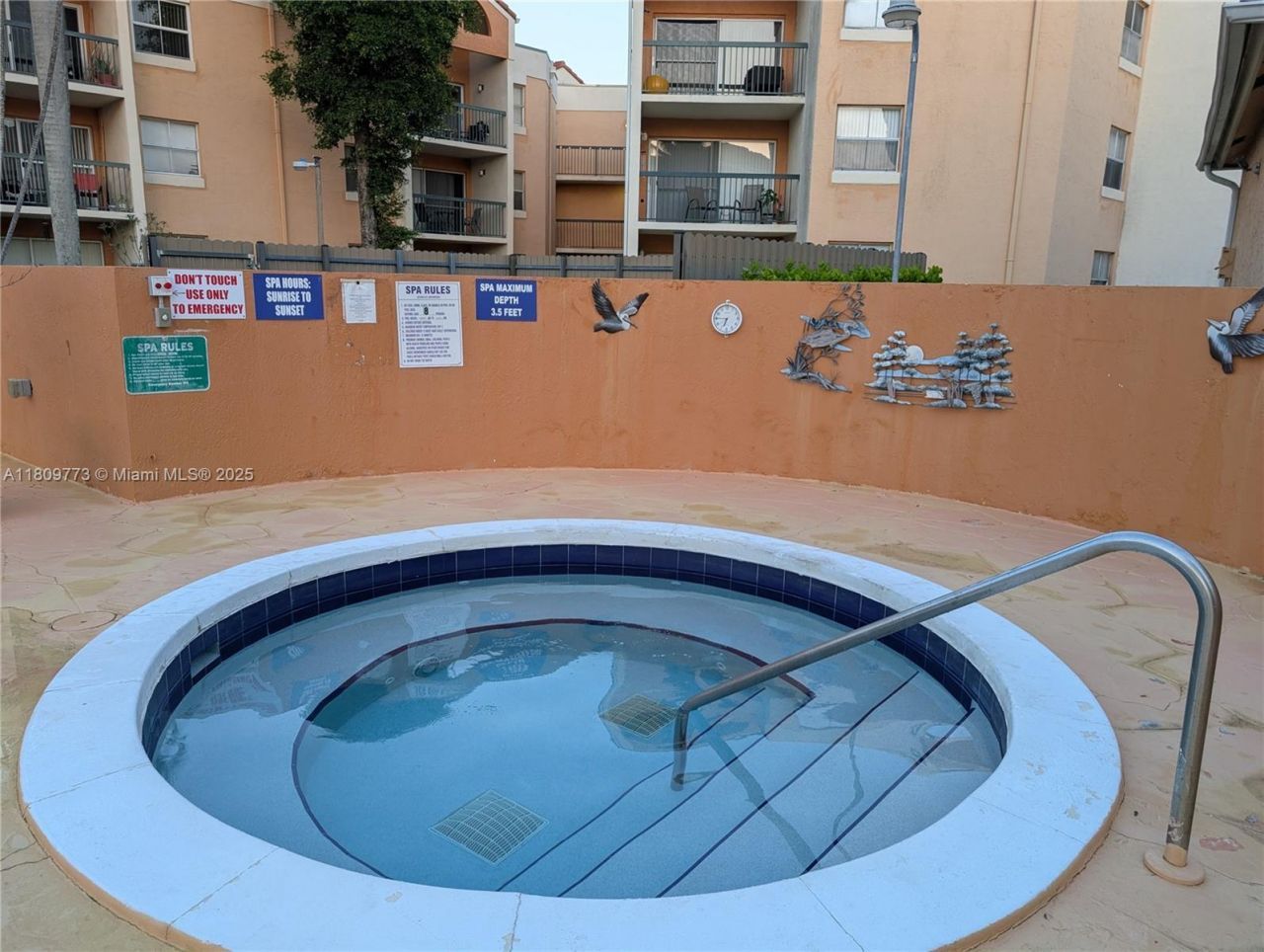 6276 NW 186th St, Unit 305, Hialeah, FL 33015 Photo
