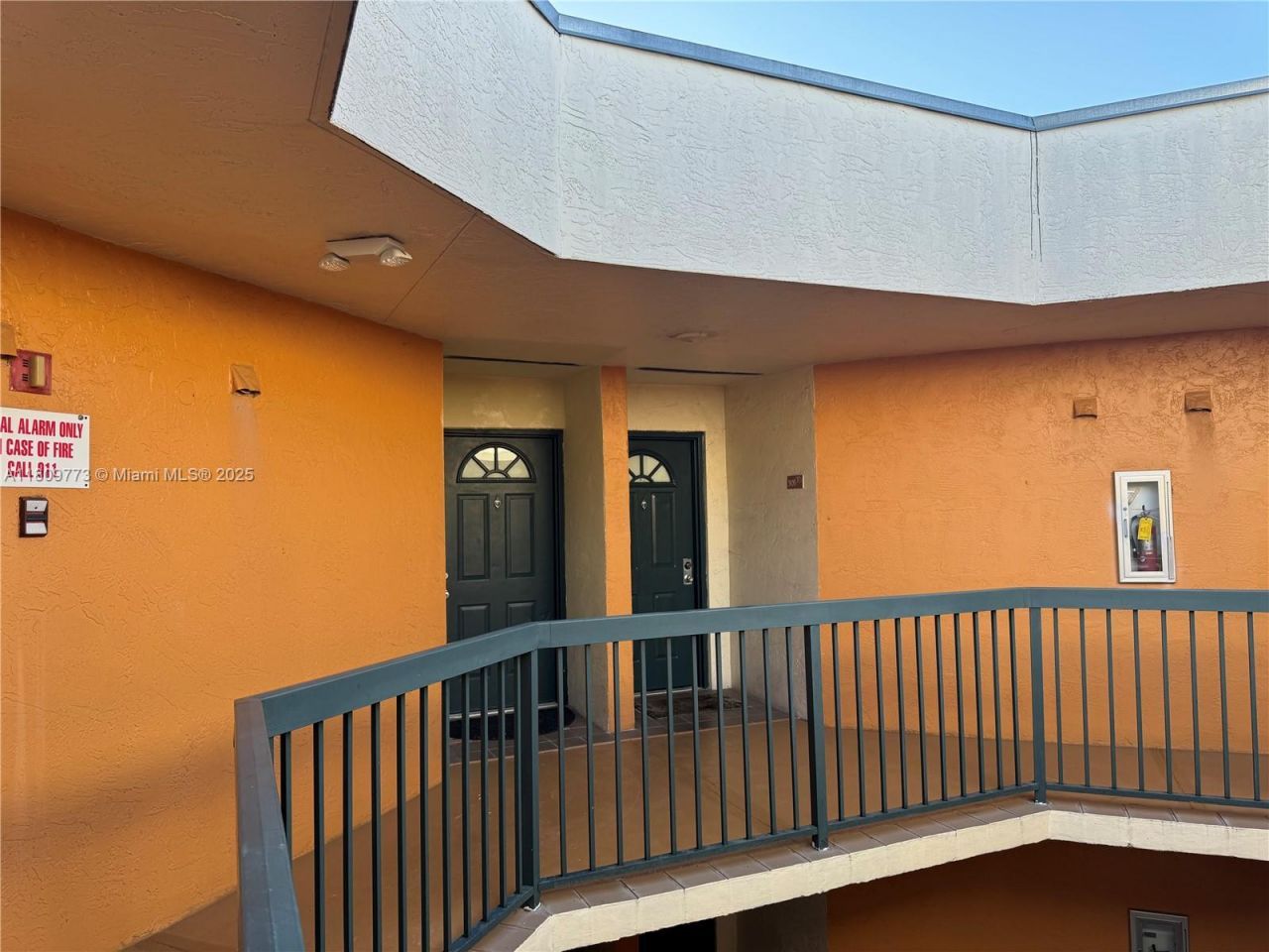 6276 NW 186th St, Unit 305, Hialeah, FL 33015 Photo