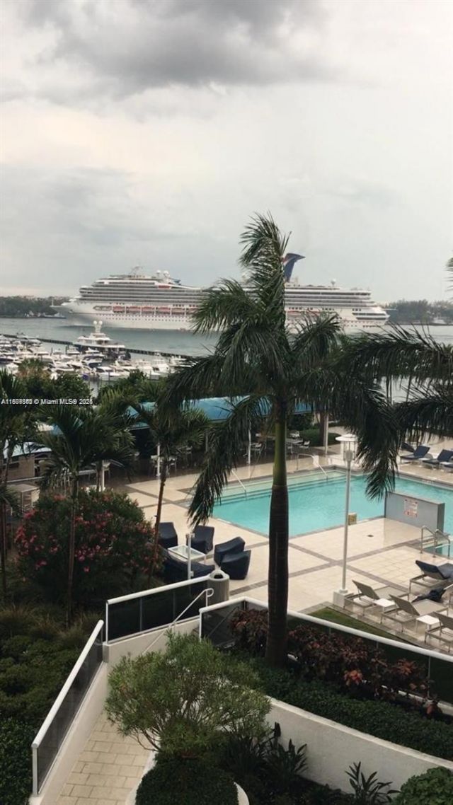 400 Alton Rd, Unit 808, Miami Beach, FL 33139 Photo