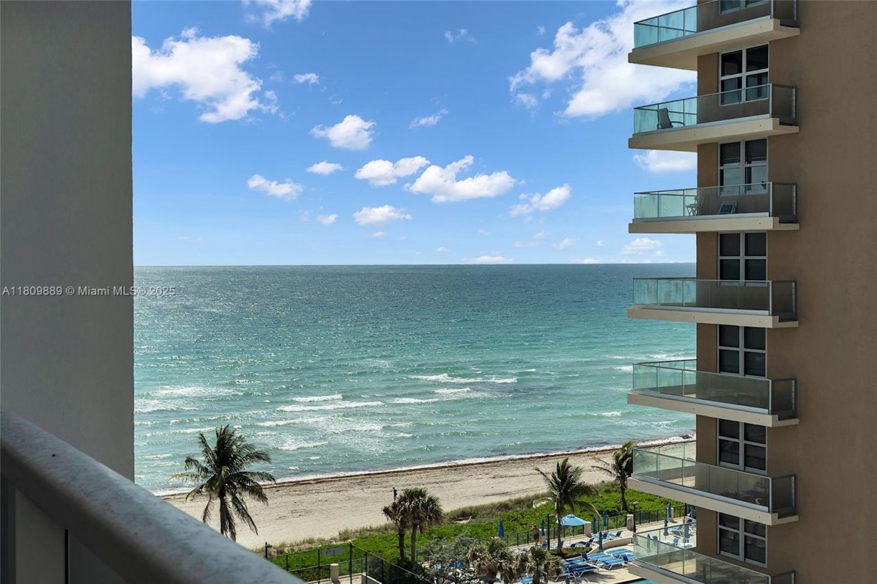 1904 S Ocean Dr, Unit 1004, Hallandale Beach, FL 33009 Photo