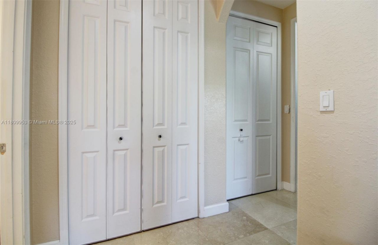 7753 SW 193rd St, Cutler Bay, FL 33157 Photo