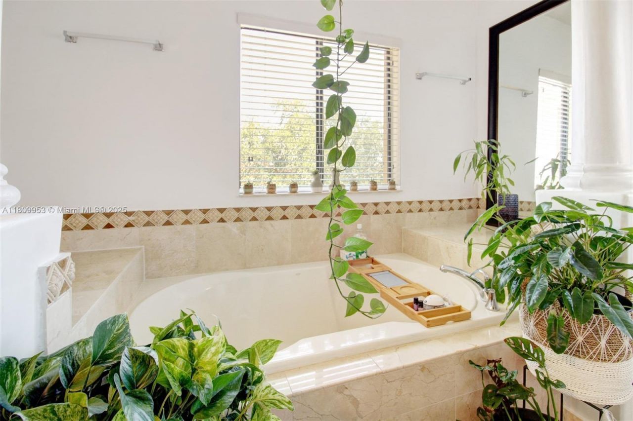 7753 SW 193rd St, Cutler Bay, FL 33157 Photo