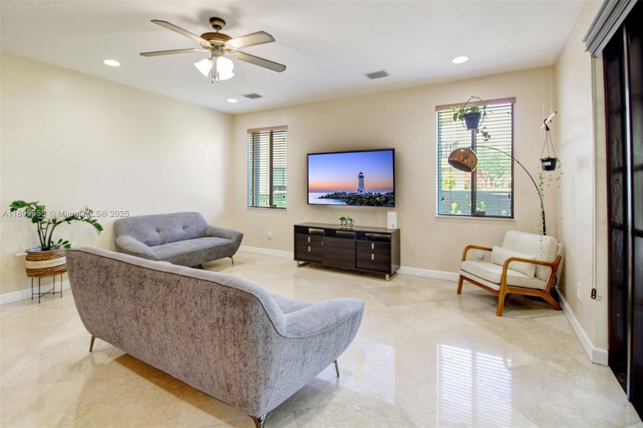 7753 SW 193rd St, Cutler Bay, FL 33157 Photo