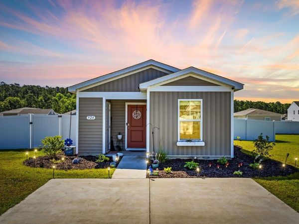 924 Akron St., Conway, SC 29526